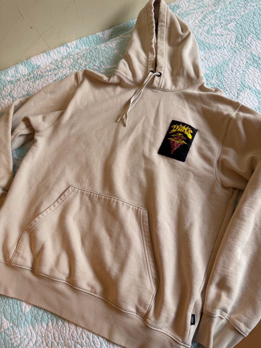 Vans Beige Crewneck Pullover Hoodie with Chest Patch - Men’s Med